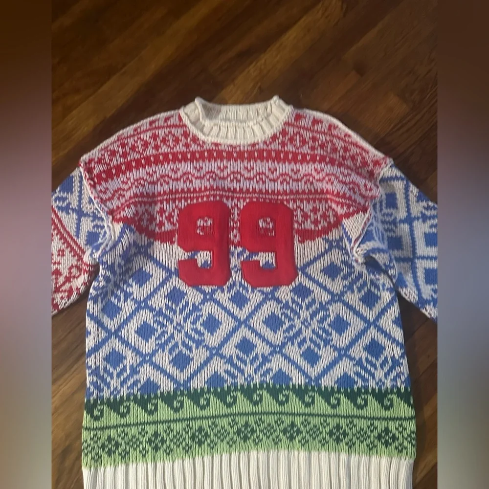 ASOS DESIGN oversized patchwork fairisle festive sweater in blue and red SMALL - Picture 6 of 9